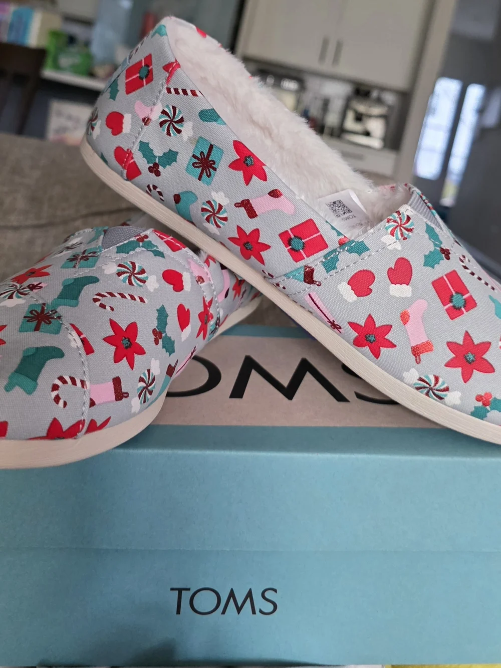 Toms Gray Slip-On Holiday Slippers with Red and Teal Accents